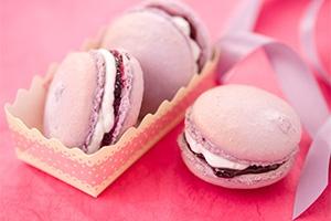Blueberry Macarons | Kitchen Geekery
